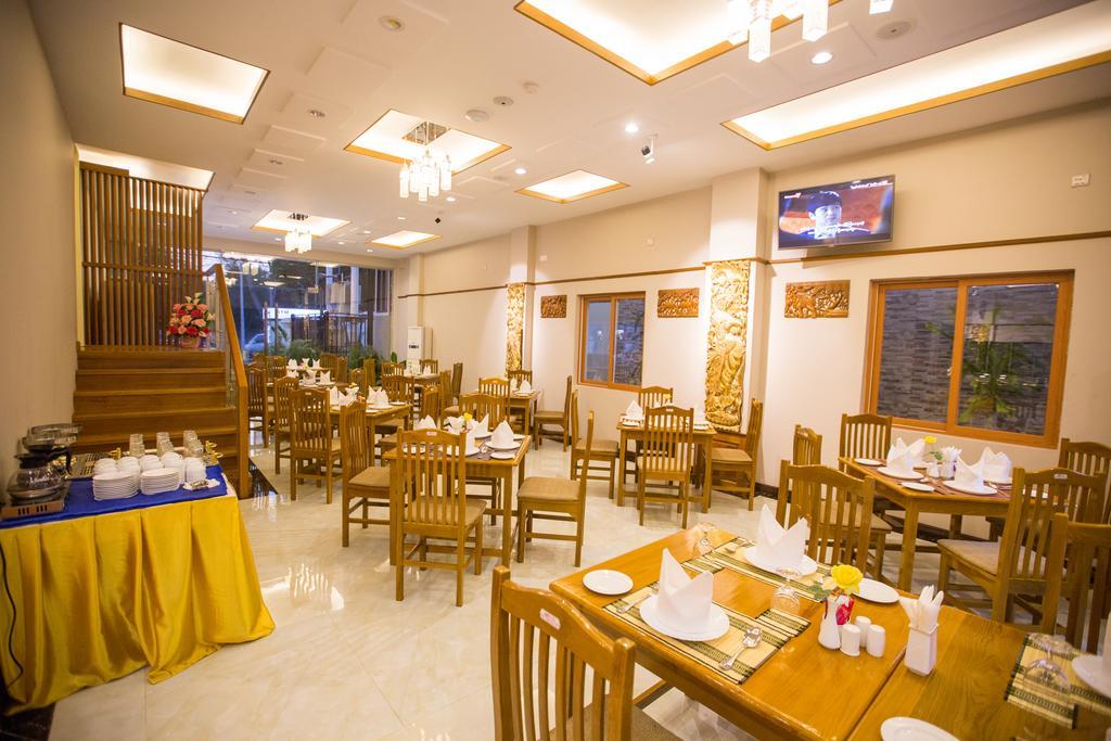 Royal Golden 9 Miles Hotel Rangun Zewnętrze zdjęcie